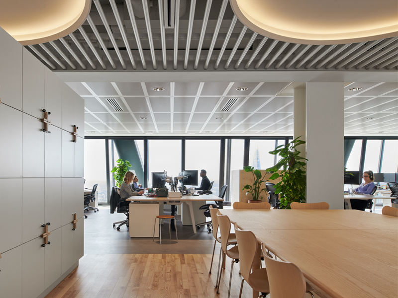 Switching Floors Within the Leadenhall Building